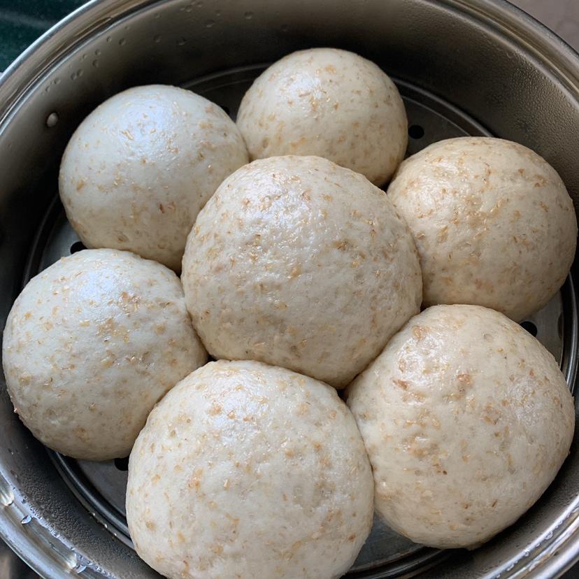 全麦馒头