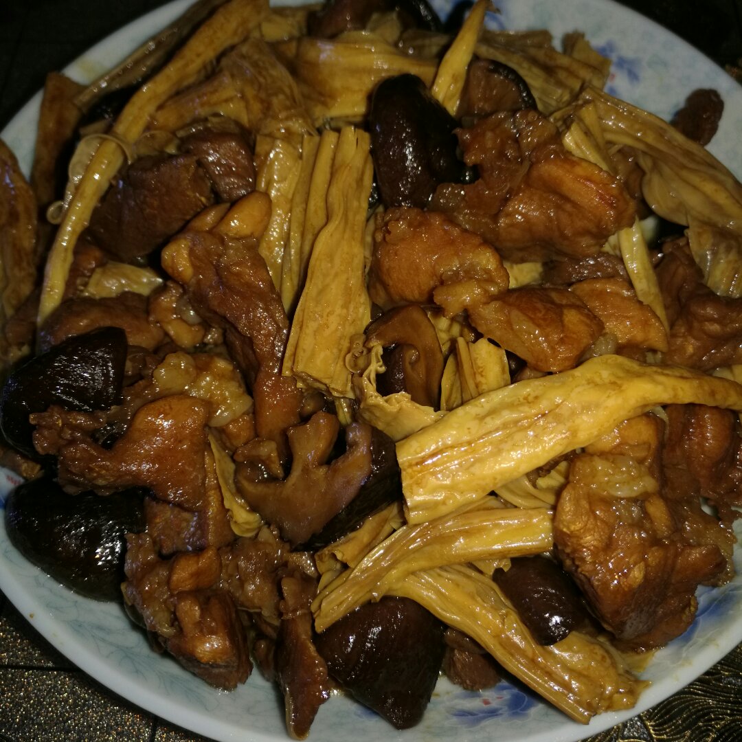 腐竹炒肉