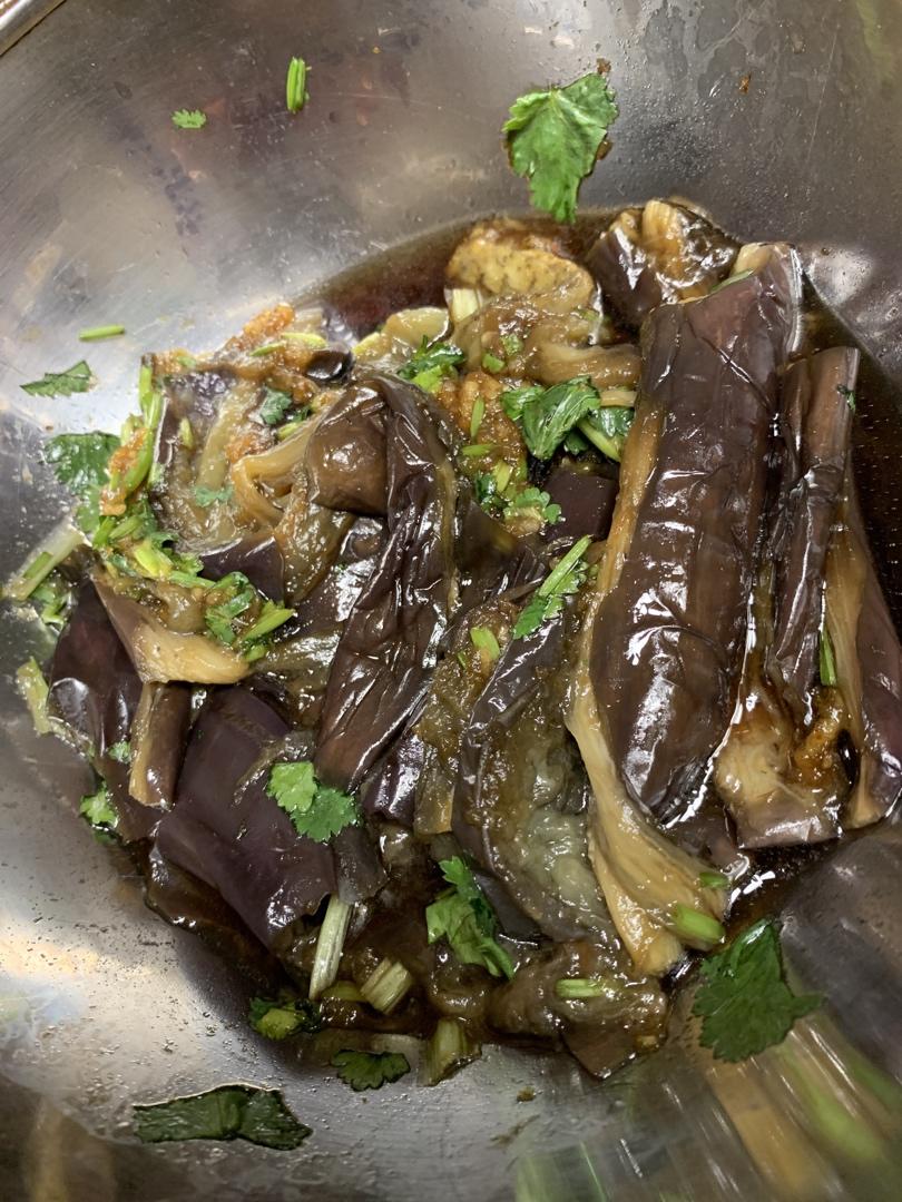 蒜泥手撕茄子