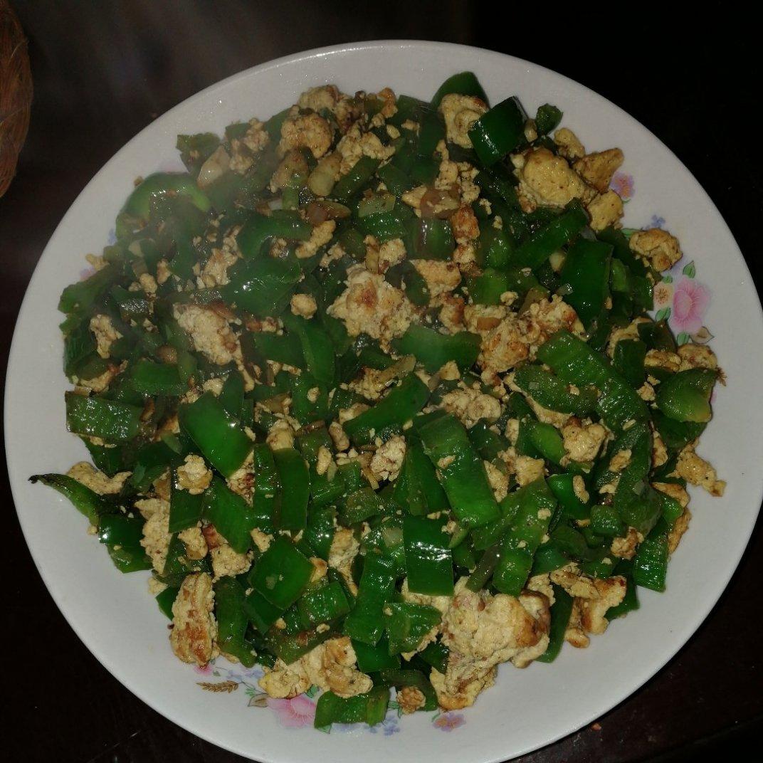 厨师长教你：“青椒炒鸡蛋”的家常做法 ,非常下饭