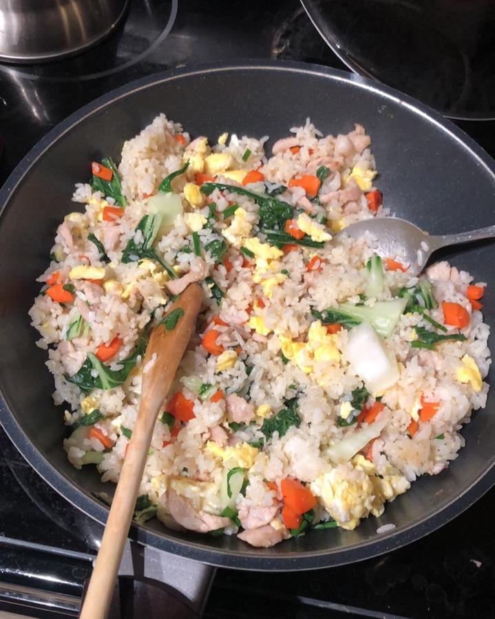 雪菜肉丝鸡蛋炒饭