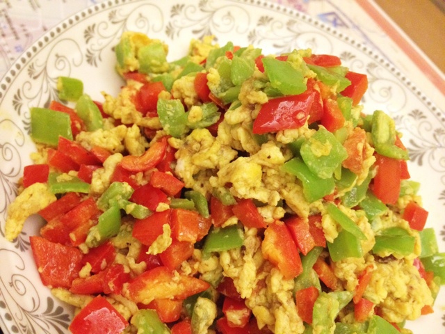 清爽辣椒炒鸡蛋