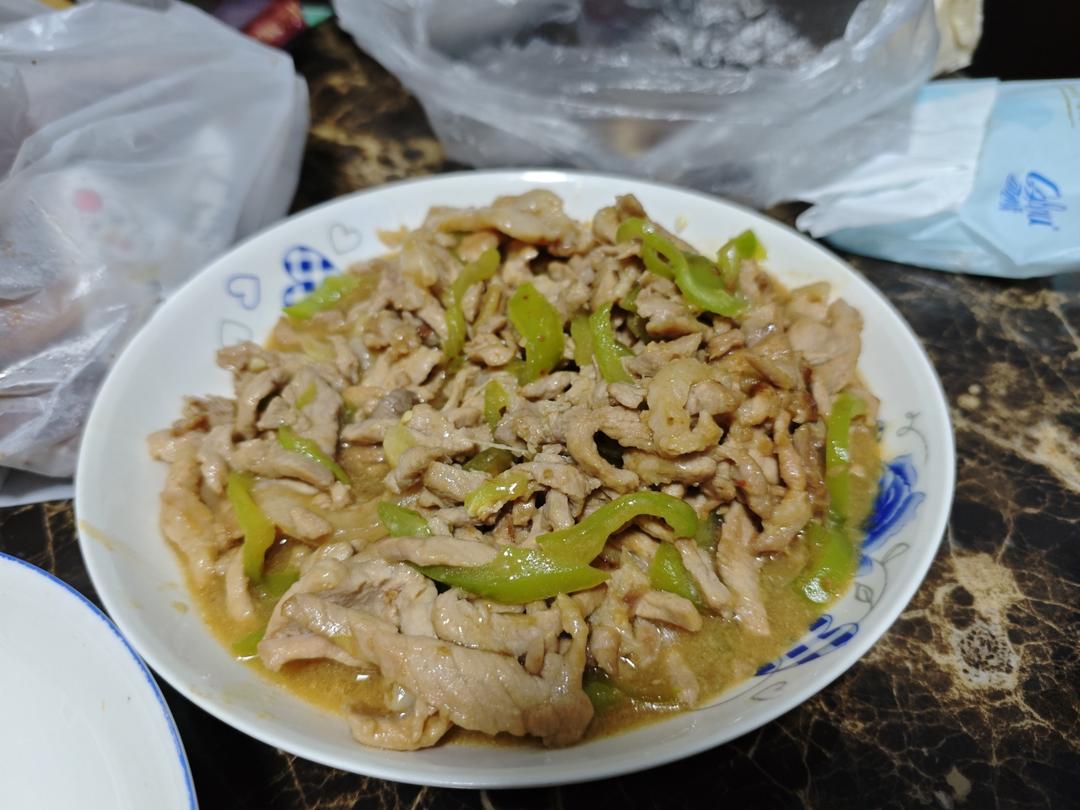 ‼️好吃到舔盘的青椒肉丝盖浇饭