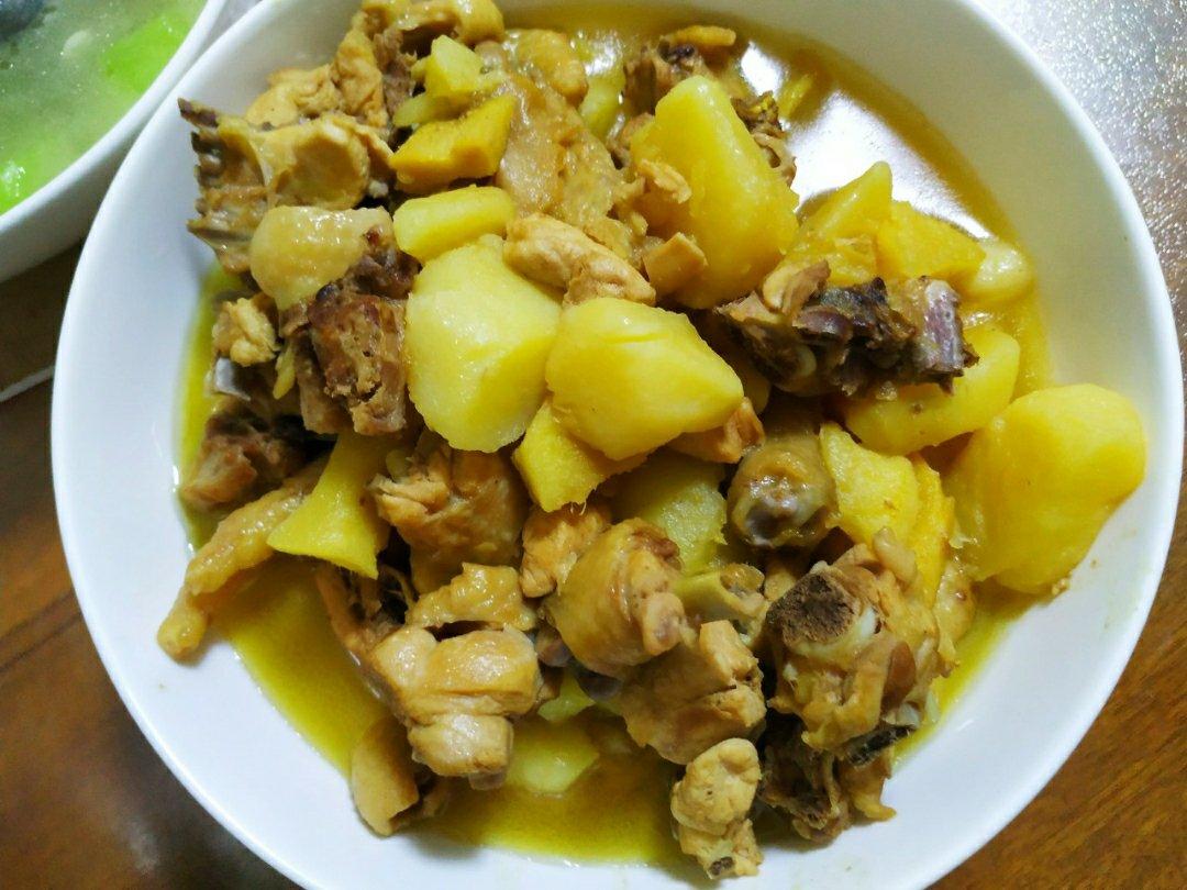 土豆焖鸡