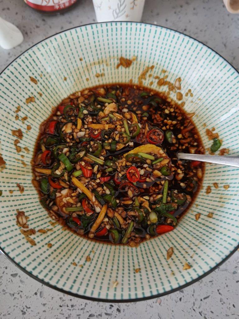 停不下来的秘制凉拌鸡爪