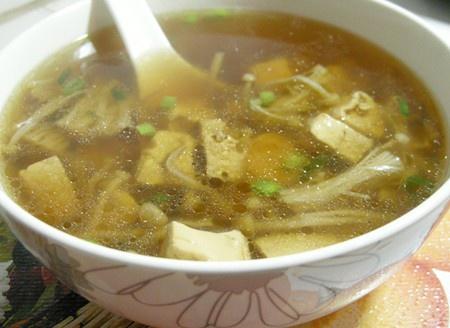 豆腐金针菇汤的做法