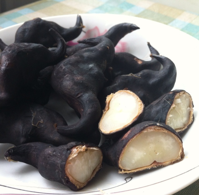 秋准来了做的水煮菱角