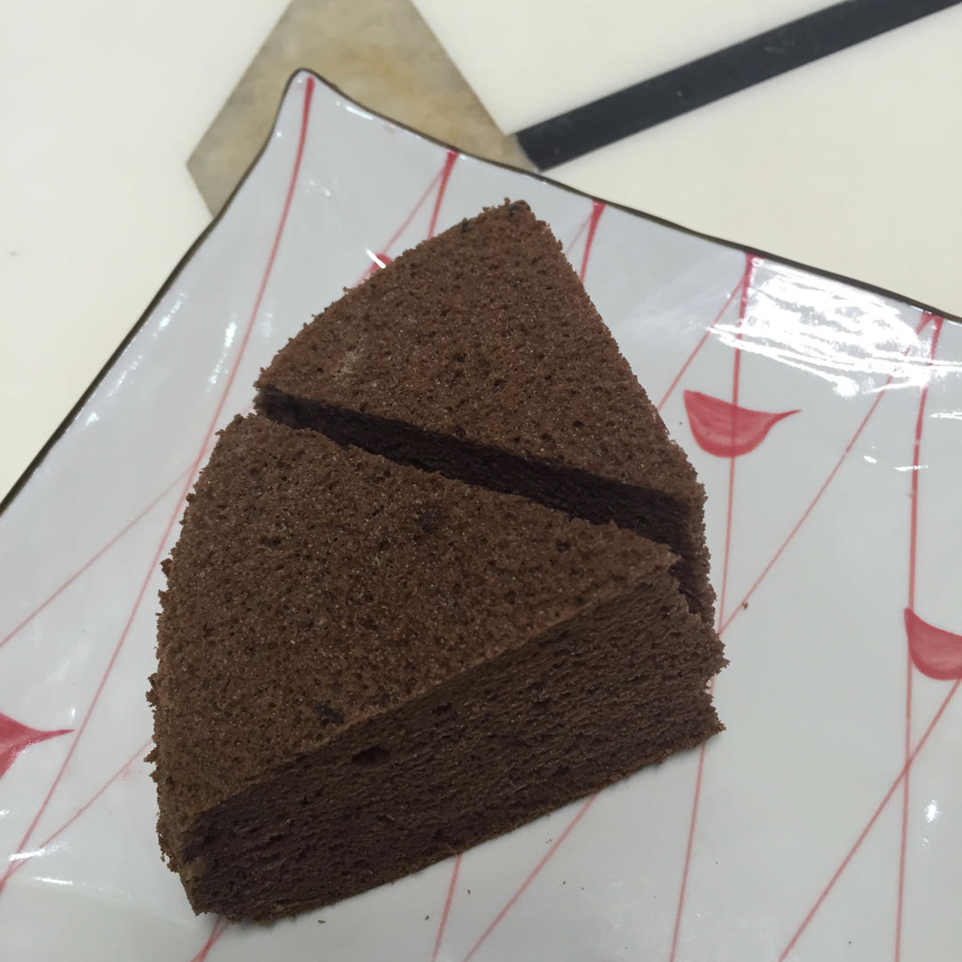 超简单完美戚风蛋糕（6寸2蛋）附打发、翻拌、脱模视频