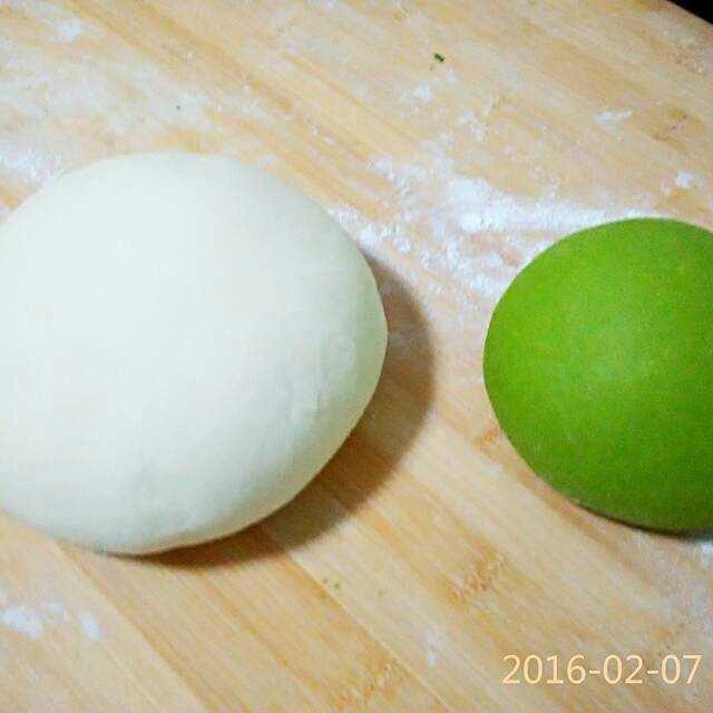 翡翠白玉白菜饺子详细版（附翡翠白玉白菜饺子包法，翡翠白玉饺子皮两种制法，面包机和面，翡翠白玉烧卖，各种馅料搭配）