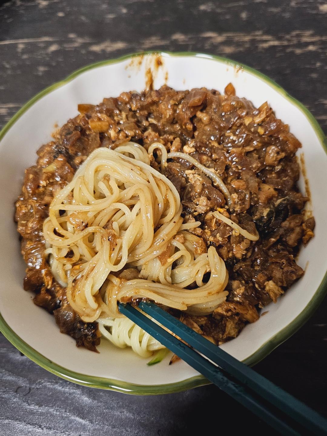 家常面~超简单又好吃的炸酱面🍜肉酱拌面