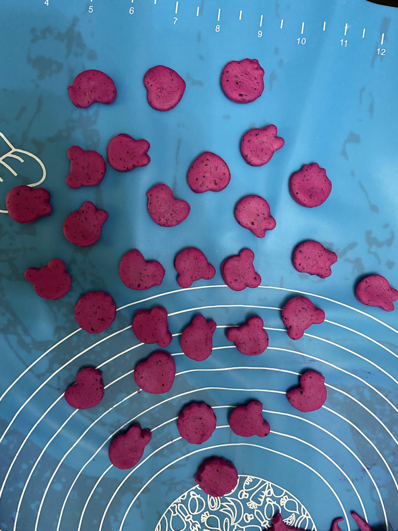 火龙果小馒头（严格按配方，不要按自己的想法，不然你干嘛看我的方子啊😭)