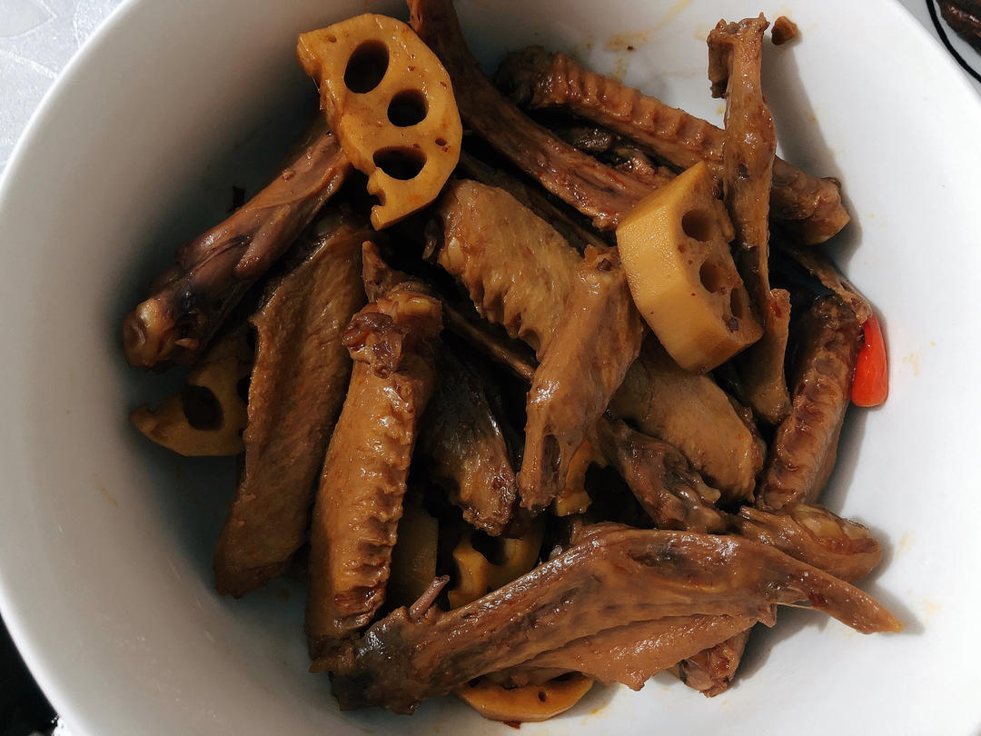 周黑鸭就是这个味儿~~卤鸭舌•鸭翅•鸭脖•鸭肠