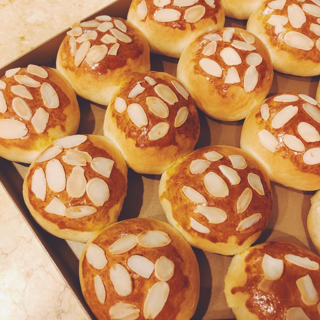 鲜奶油小餐包（一次发酵）