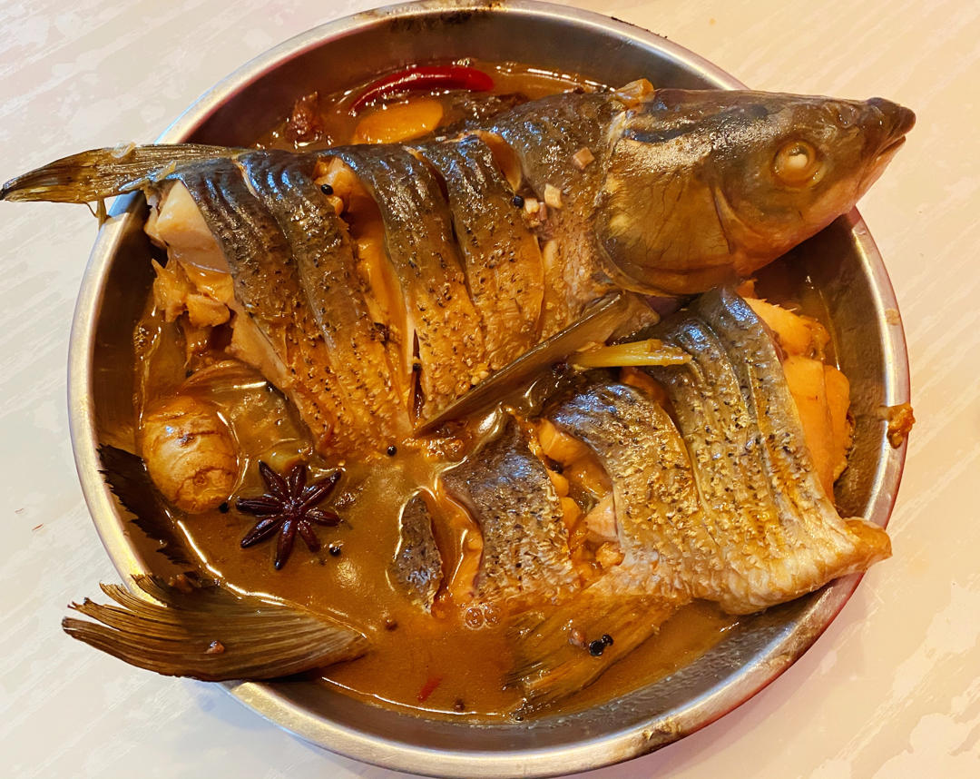 红烧鱼一草鱼一舔盘儿版💕鱼汁拌饭吃两大碗！