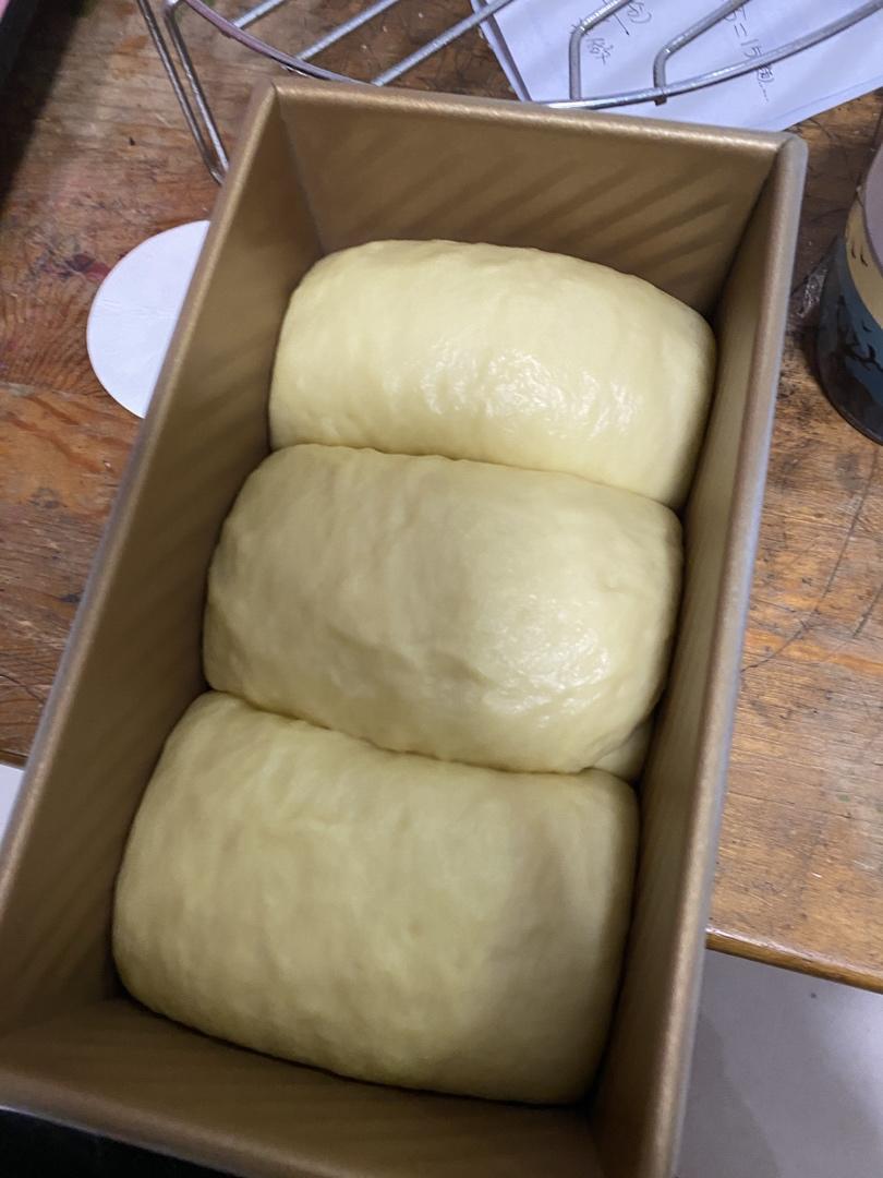 新手一发：奶香小面包