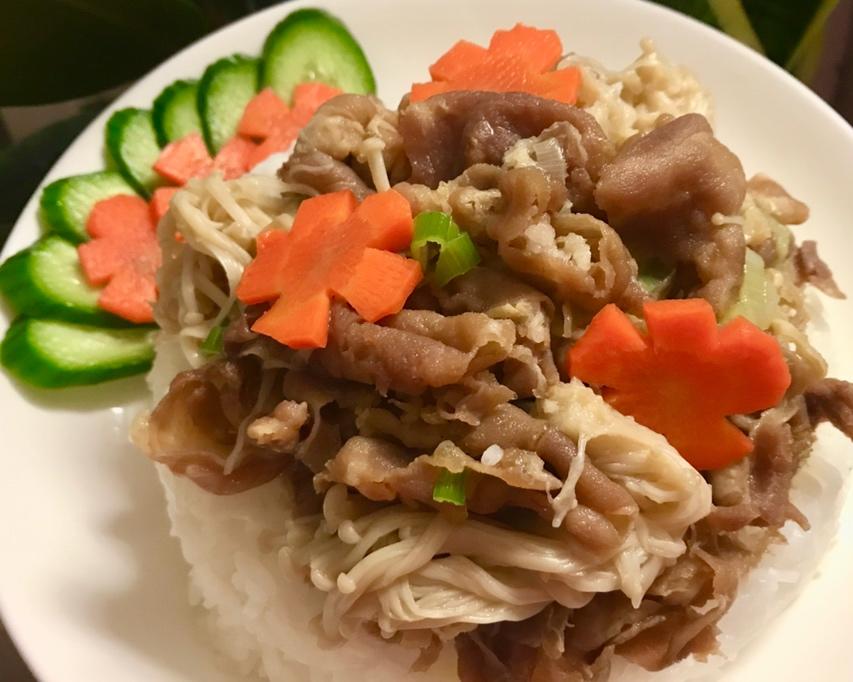 金针菇羊肉卷饭