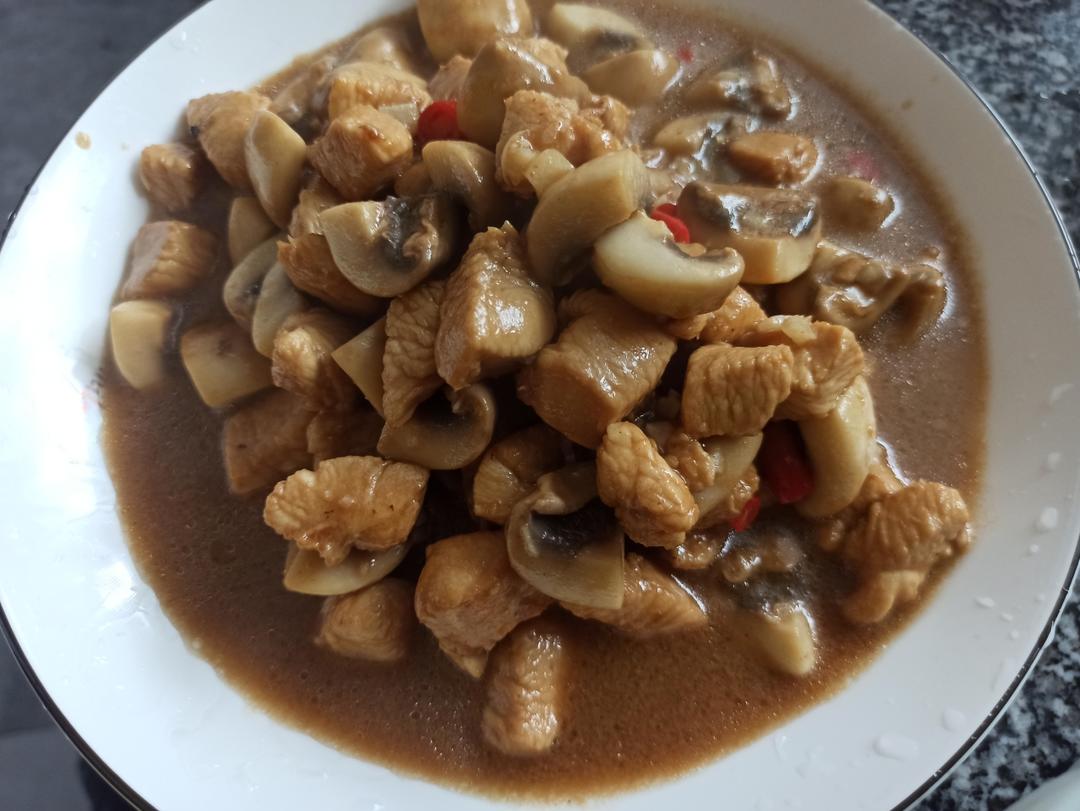 好吃低脂口蘑炒鸡胸肉