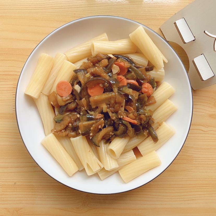 绵绵吃啊：茄子焖面