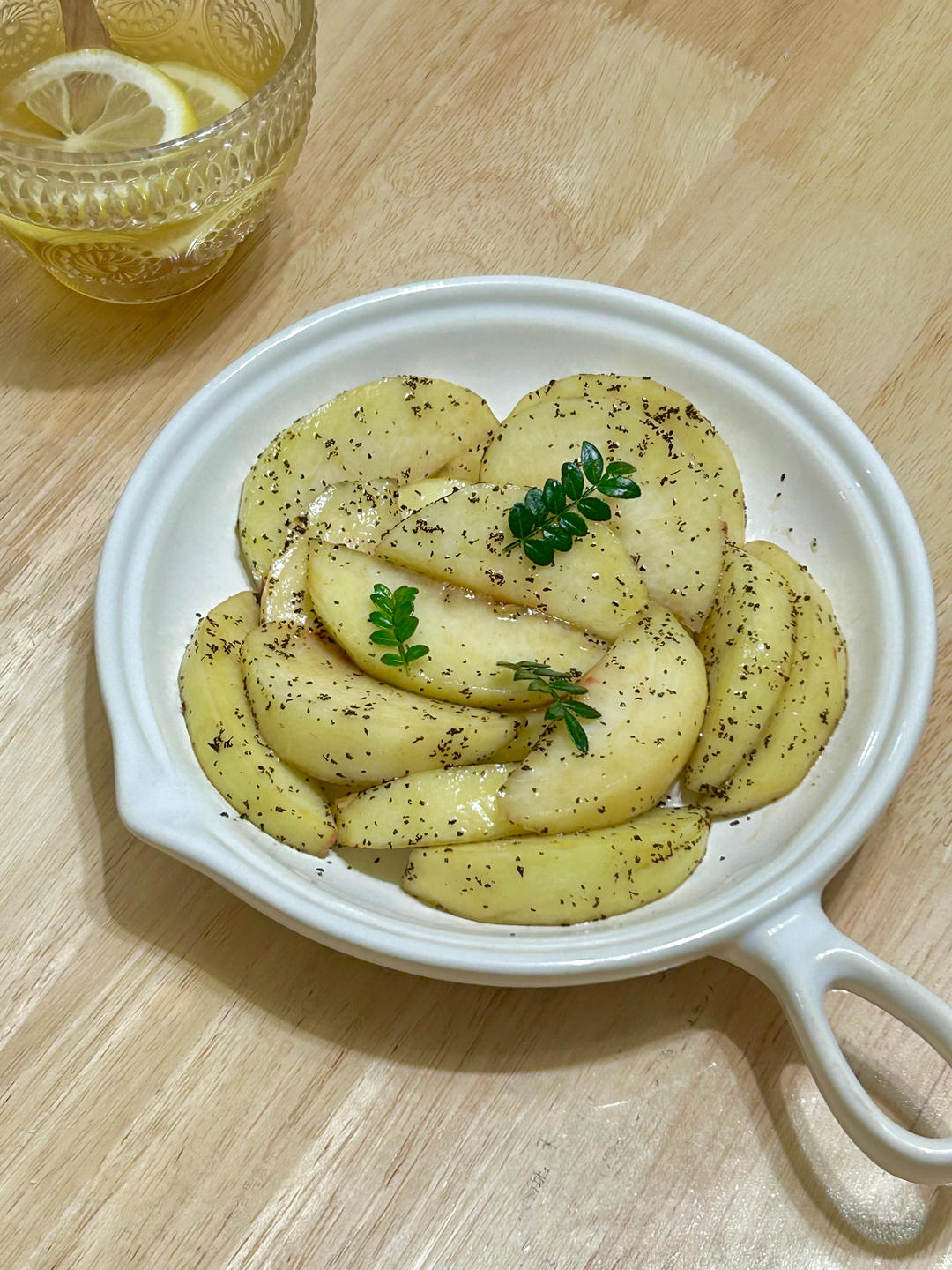 夏日轻食🍑伯爵茶渍桃子奶酪沙拉