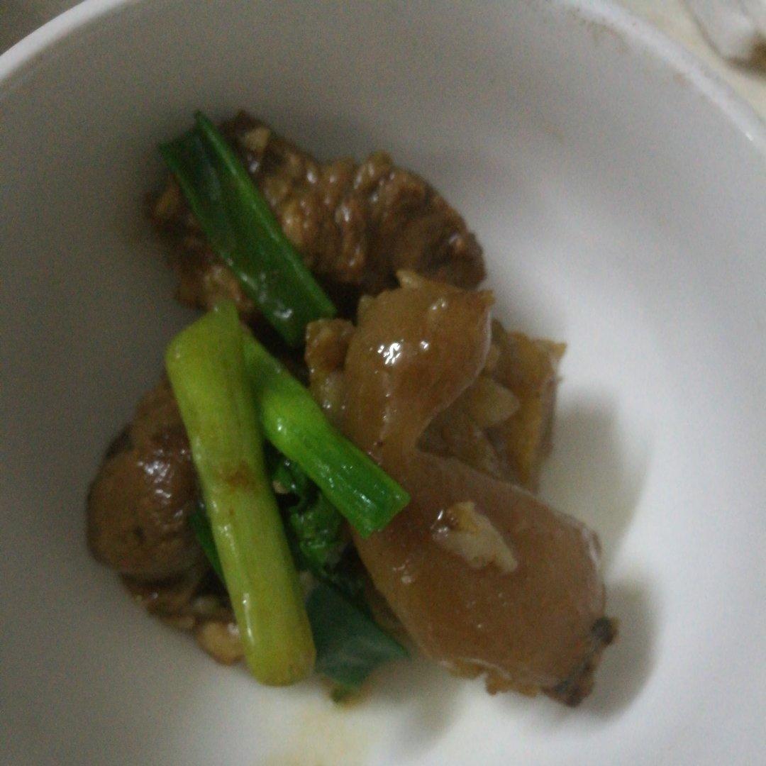 美味的家常菜：红烧猪蹄