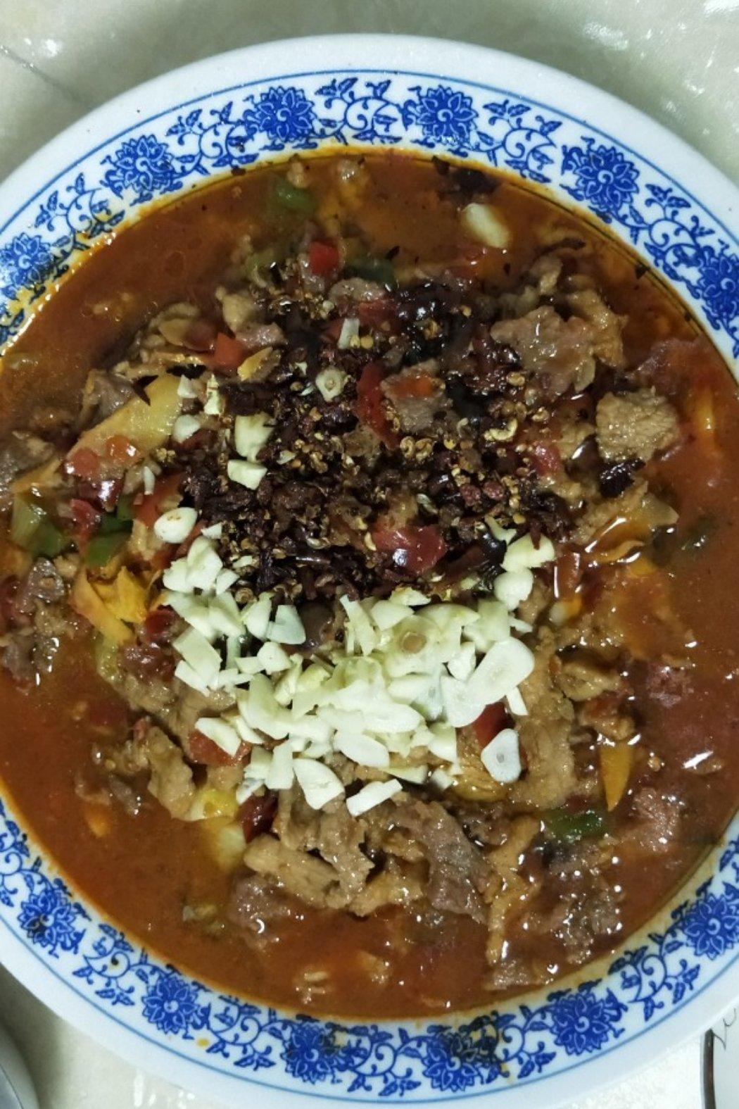 煮妇分享经典川菜【水煮肉片】私房做法6大关键秘诀