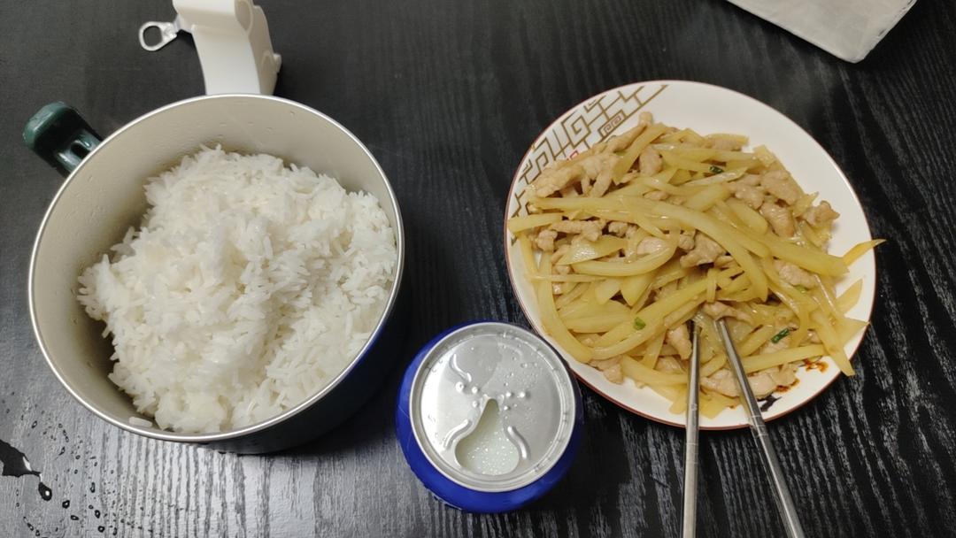 简单快手的土豆丝炒肉丝！拌饭绝绝子！！