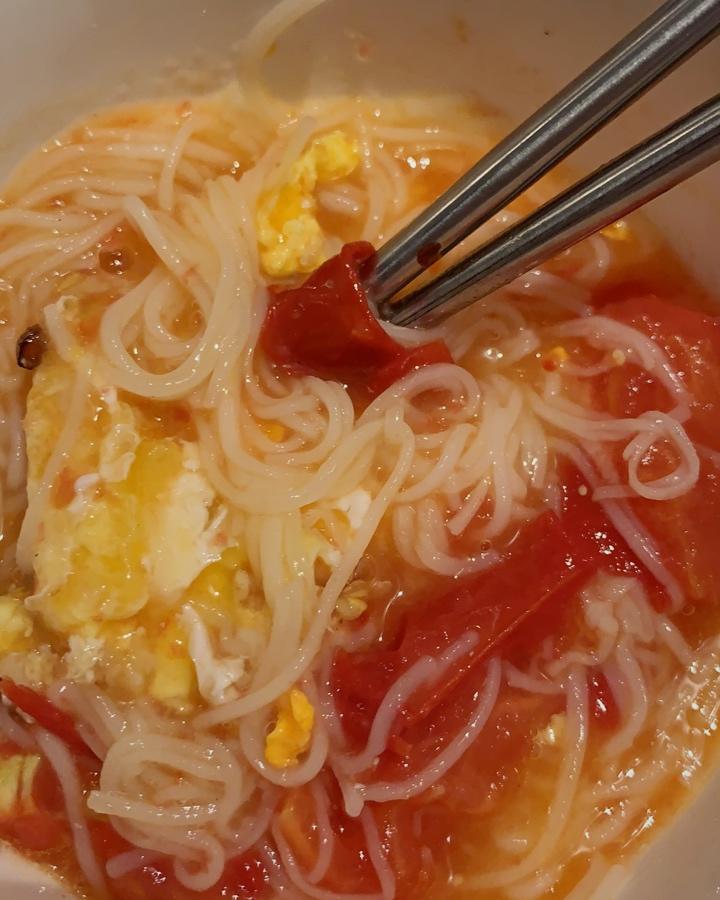 西红柿鸡蛋面