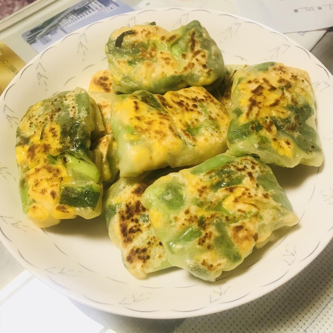 皮薄馅多的韭菜盒子