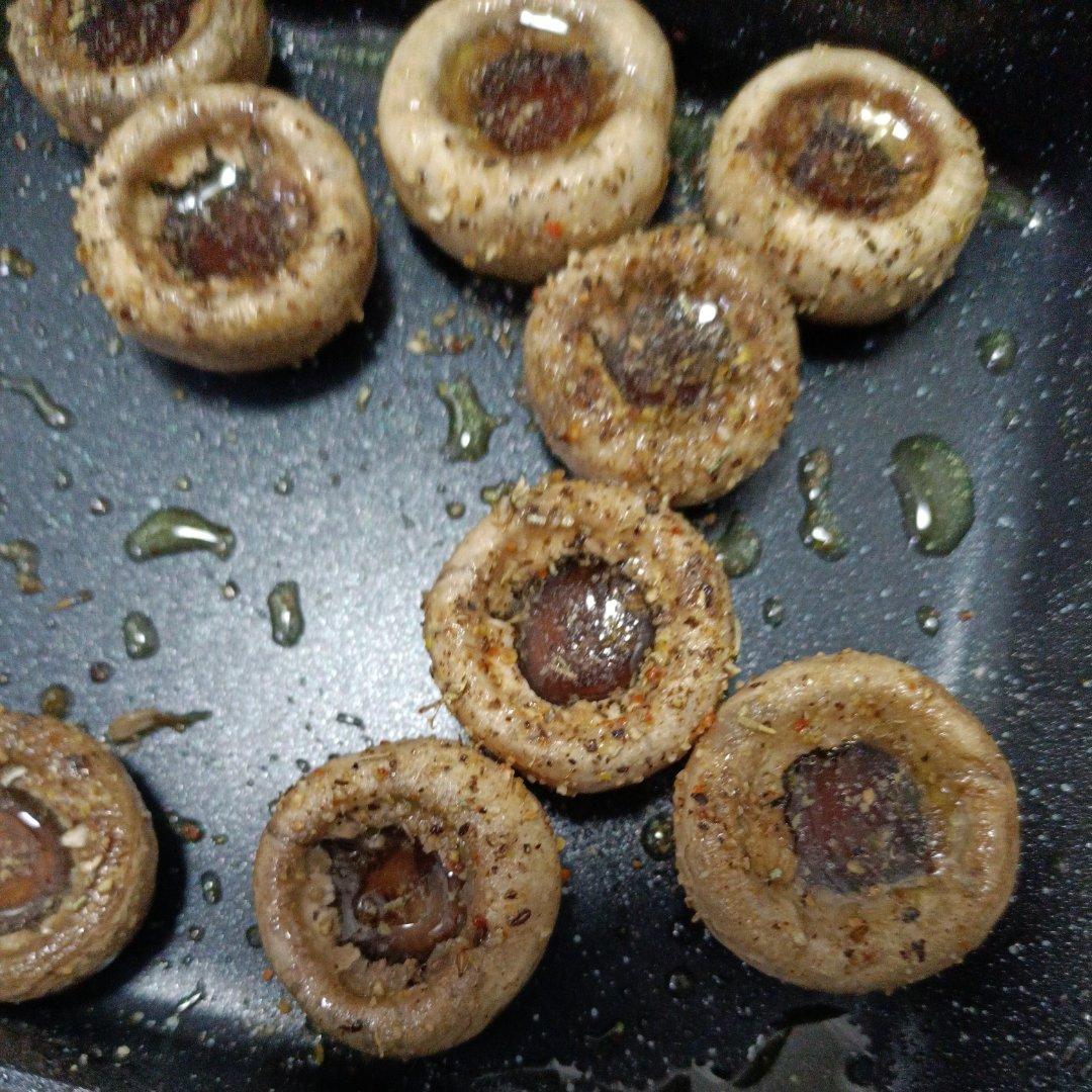 香煎口蘑  鲜的扭起来