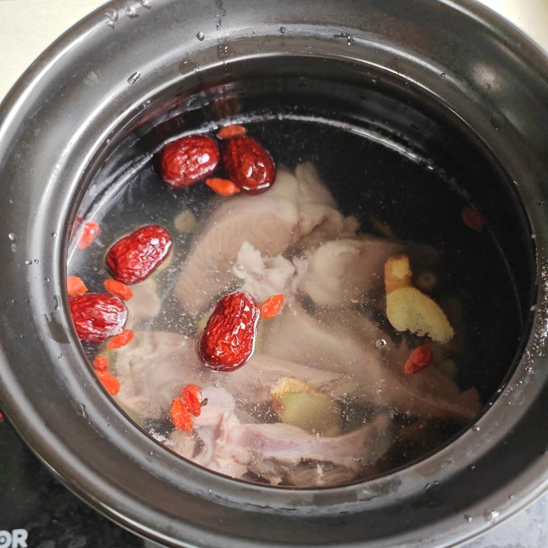 养生安神猪心汤