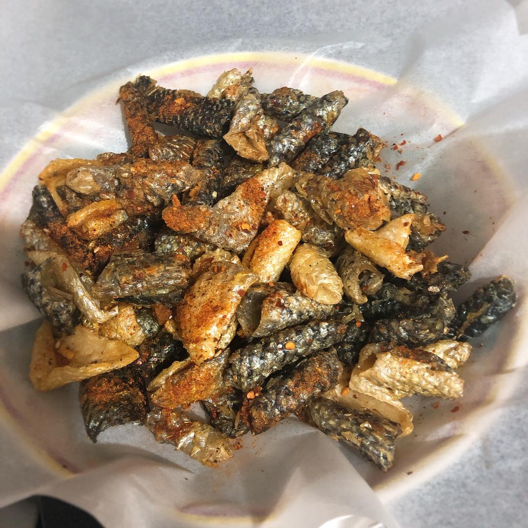 生酮挑战全网最简单炸三文鱼皮