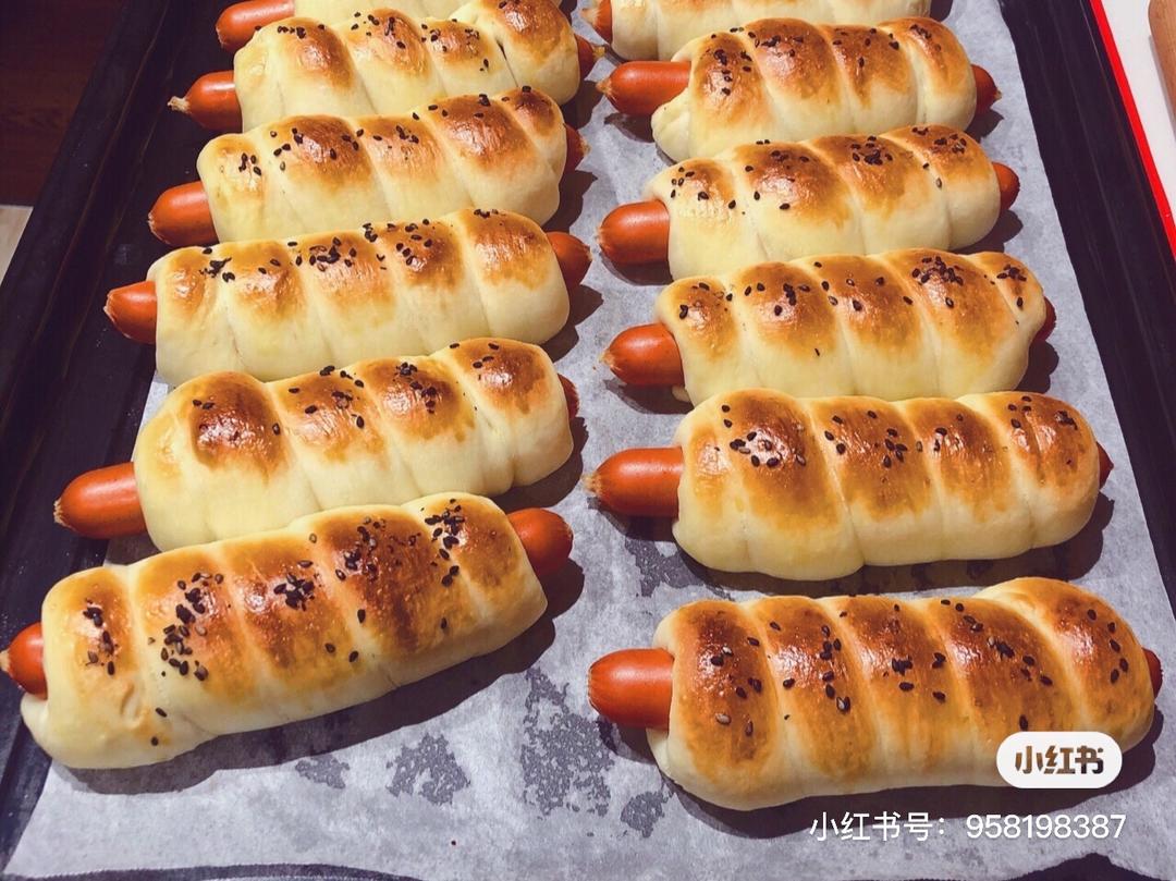 小美版香肠热狗面包🍞