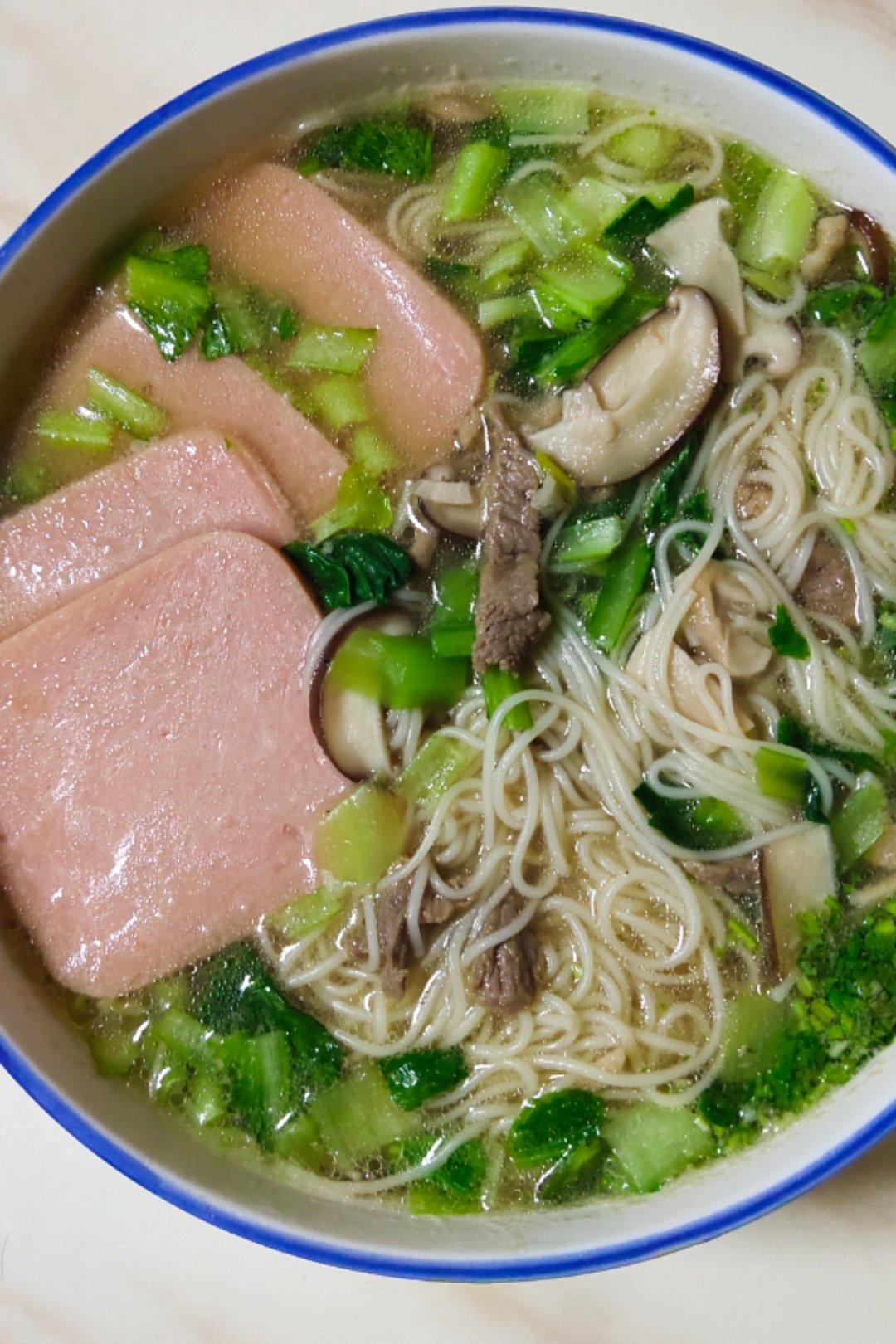 香辣榨菜肉丝面