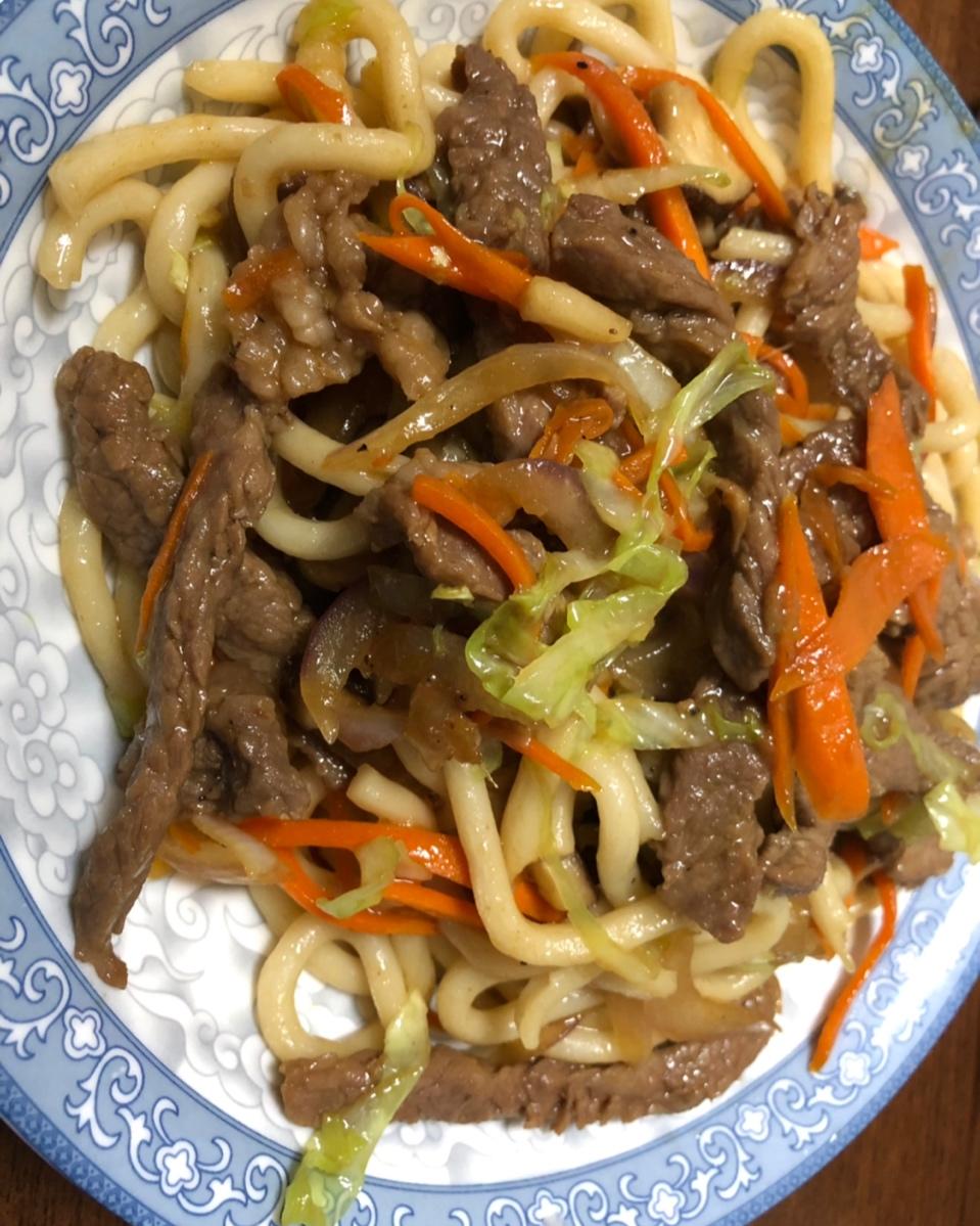 【日式牛肉炒乌冬面】