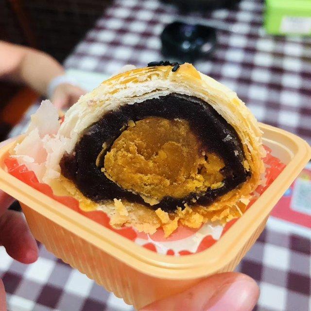 蛋黄酥