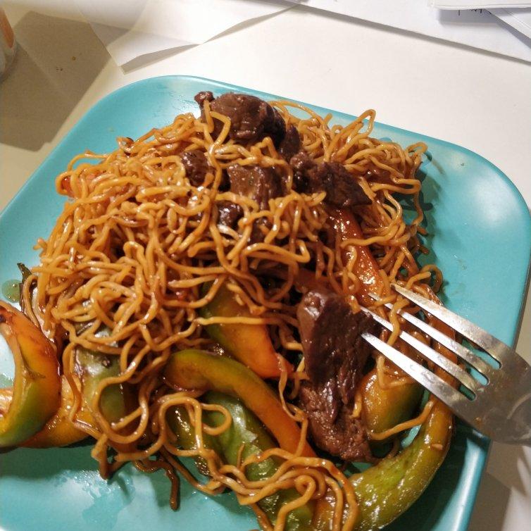 豉油皇银芽炒面