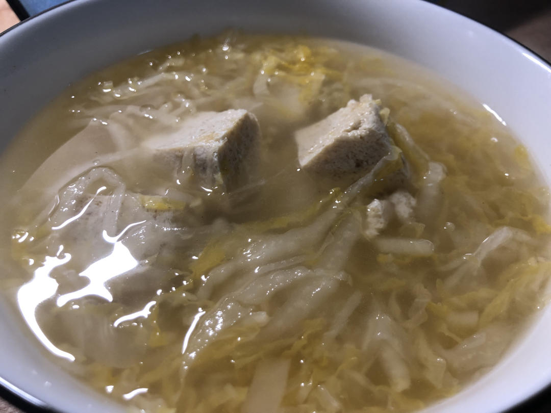 挺停做的酸菜炖冻豆腐