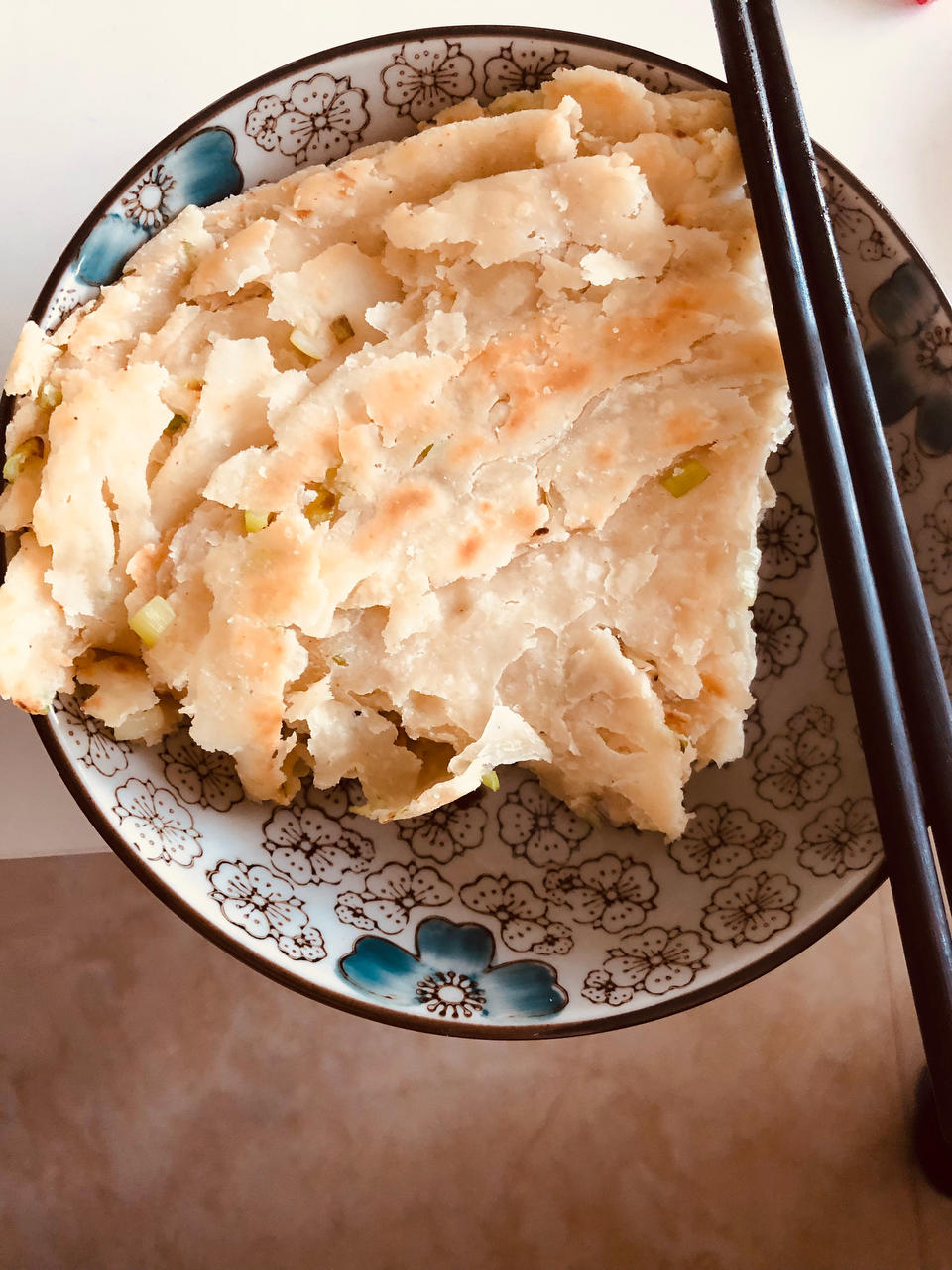 朴素的葱油饼（河南油馍）