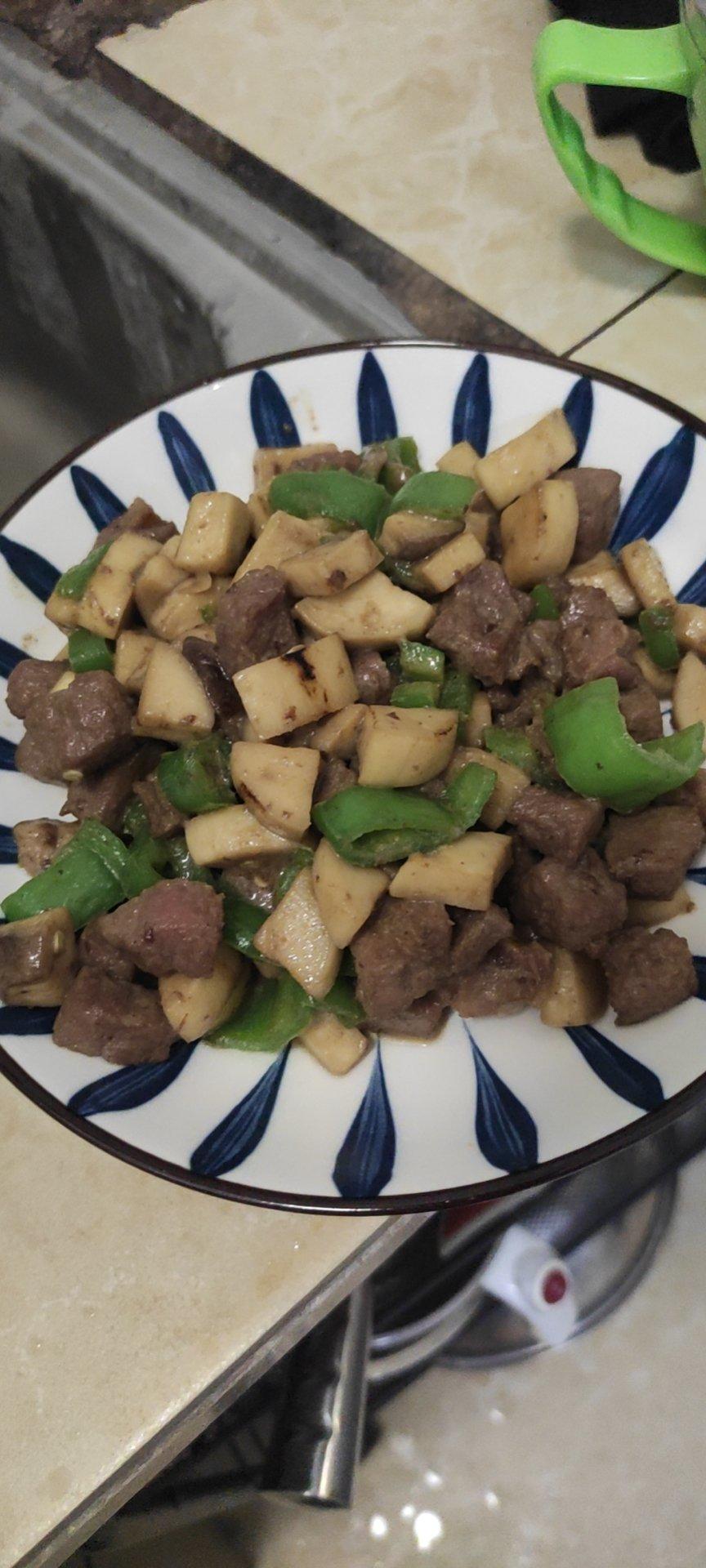吃肉不长肉 黑椒牛排炒杏鲍菇