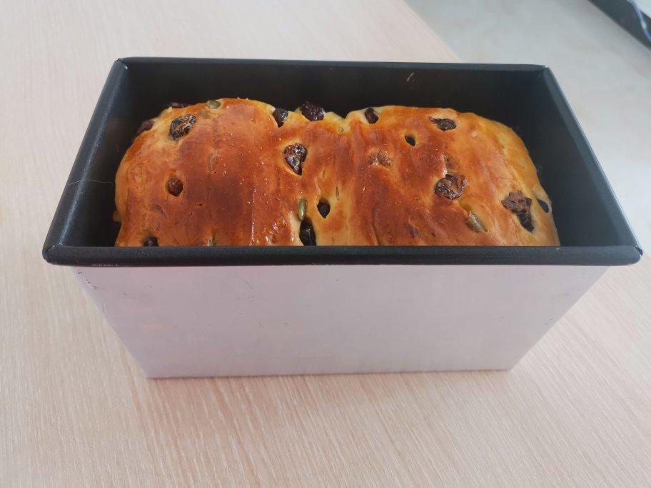 手撕蔓越莓炼乳吐司