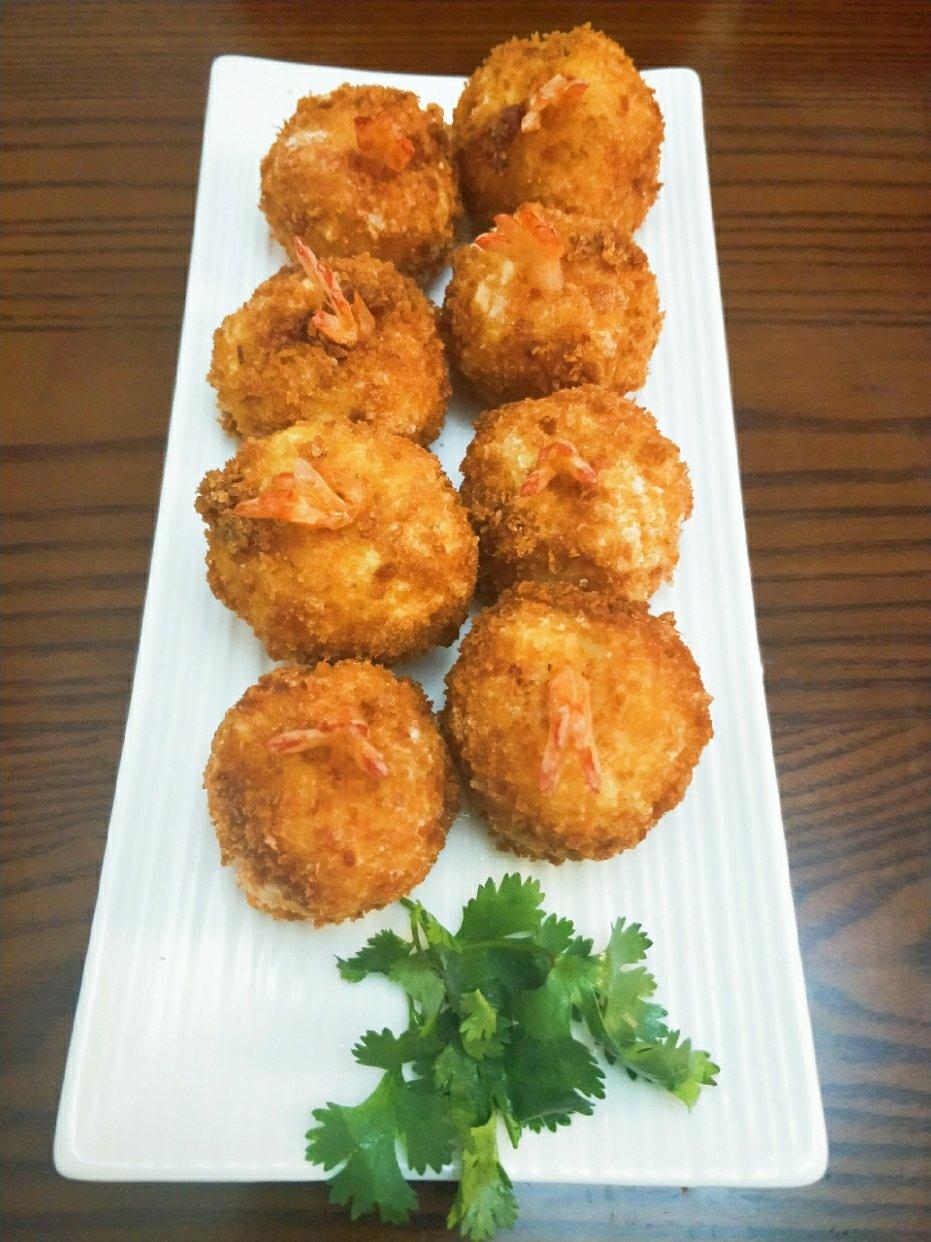 黄金土豆泥虾球