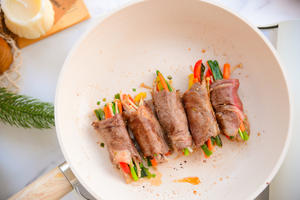 澳洲牛肉｜美味宴客菜，时蔬牛肉卷的做法 步骤9