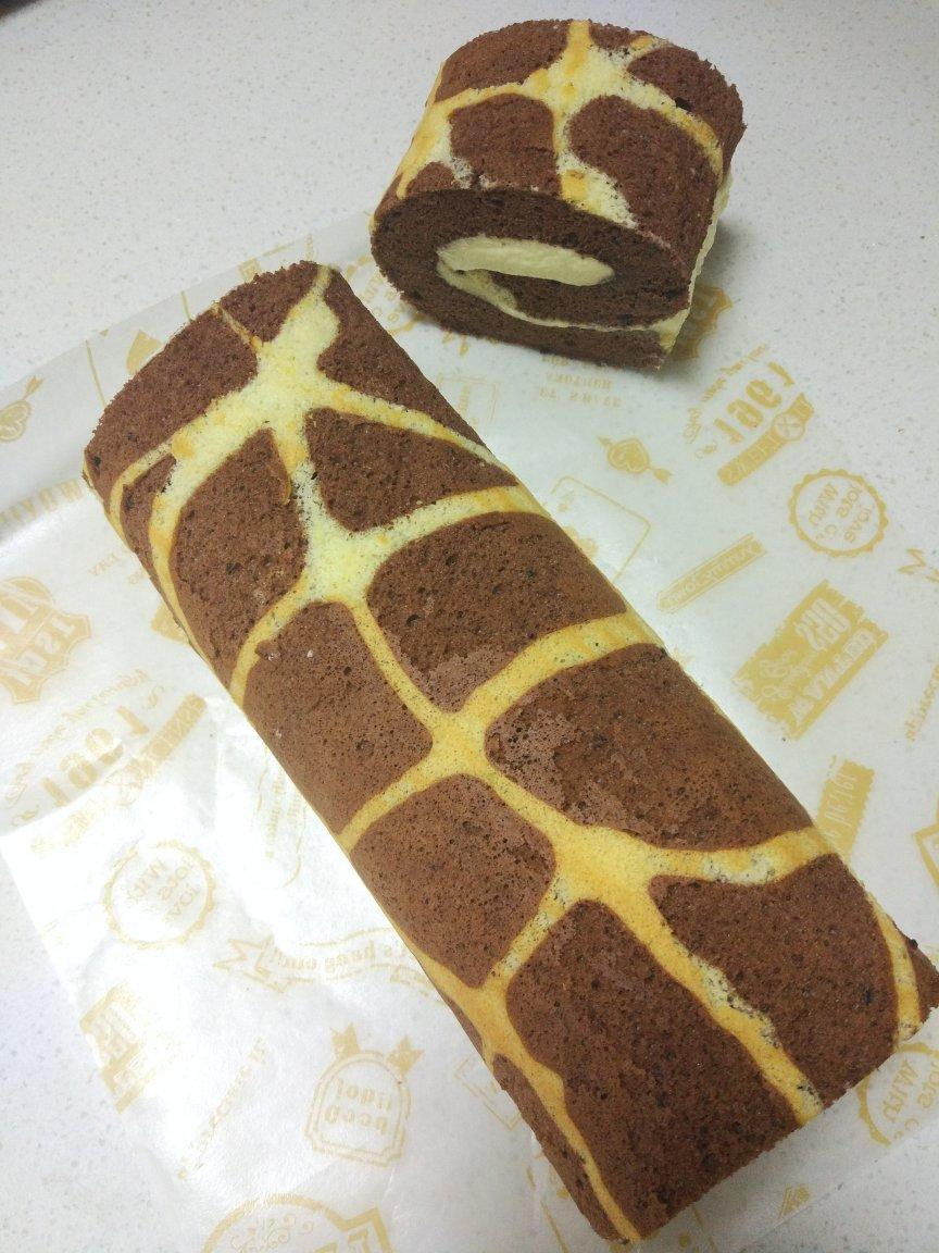 奶牛蛋糕卷+长颈鹿蛋糕卷
