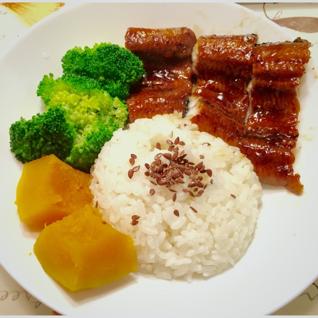 鳗鱼饭