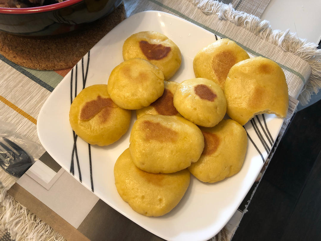 东北贴饼子、玉米饼