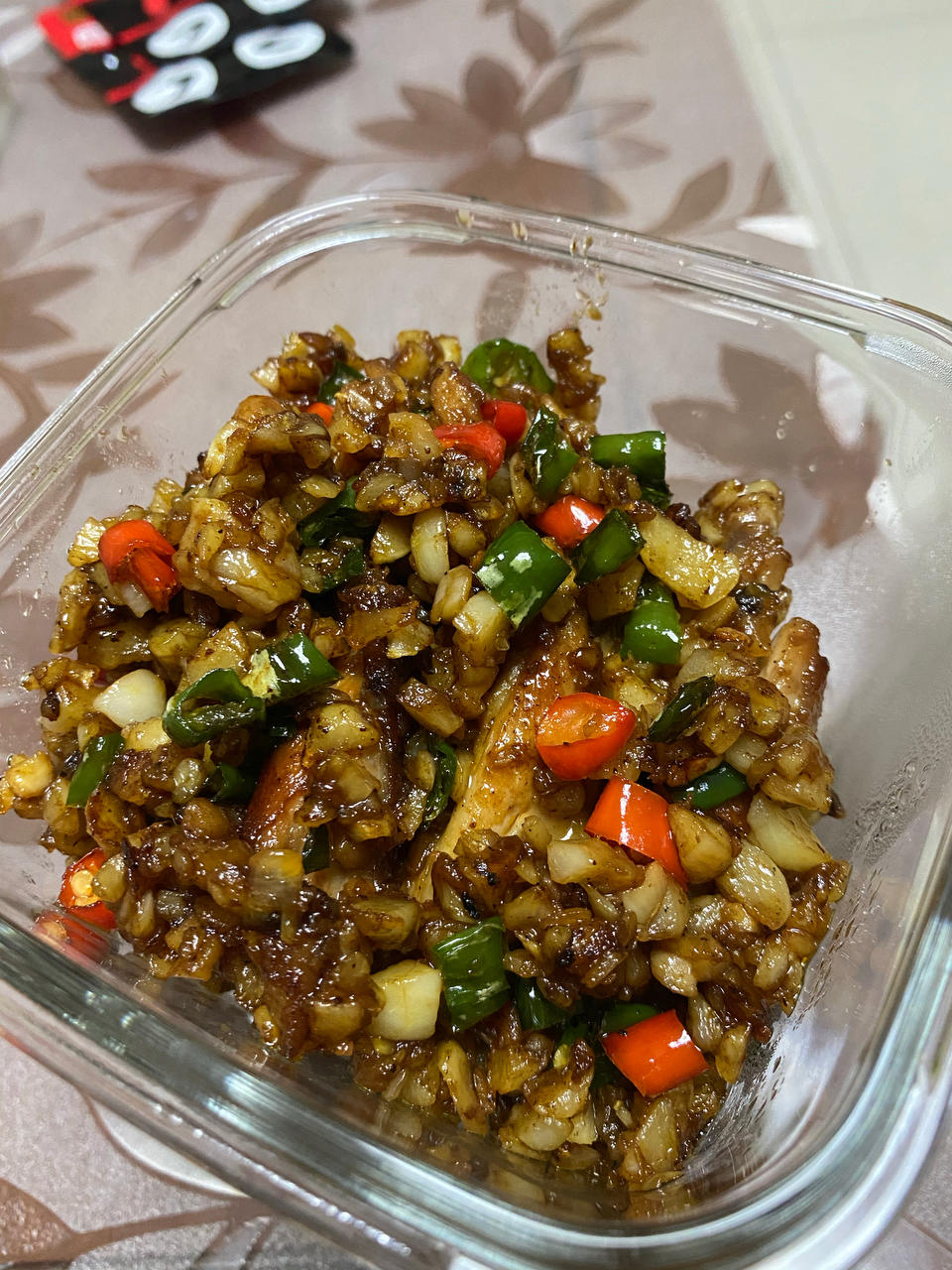 蒜香浓郁，鲜嫩多汁的蒜香鸡翅