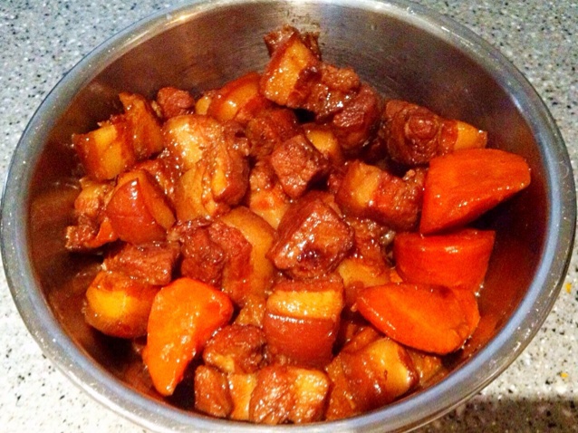 胡萝卜烧肉