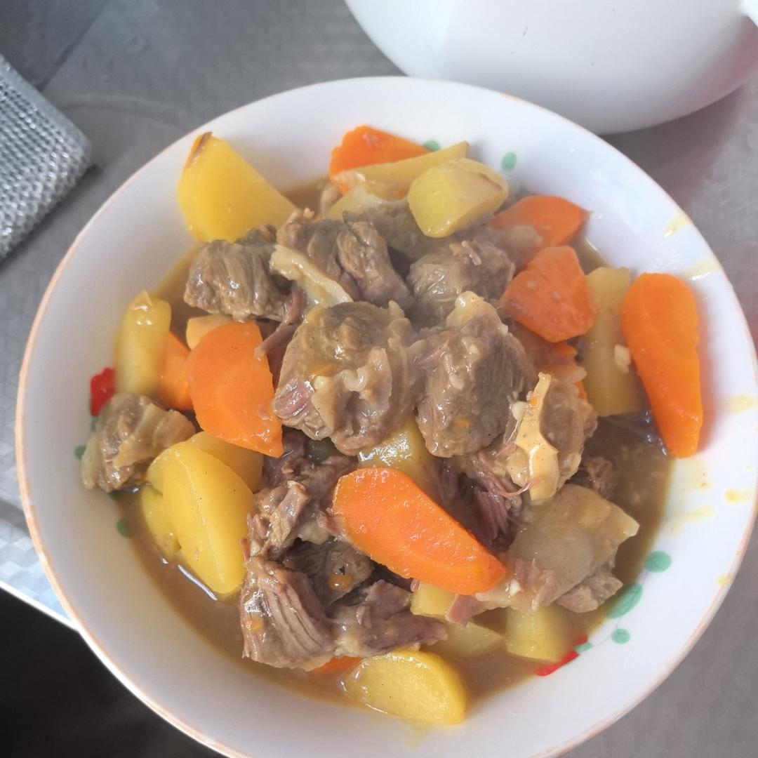 咖喱牛肉土豆