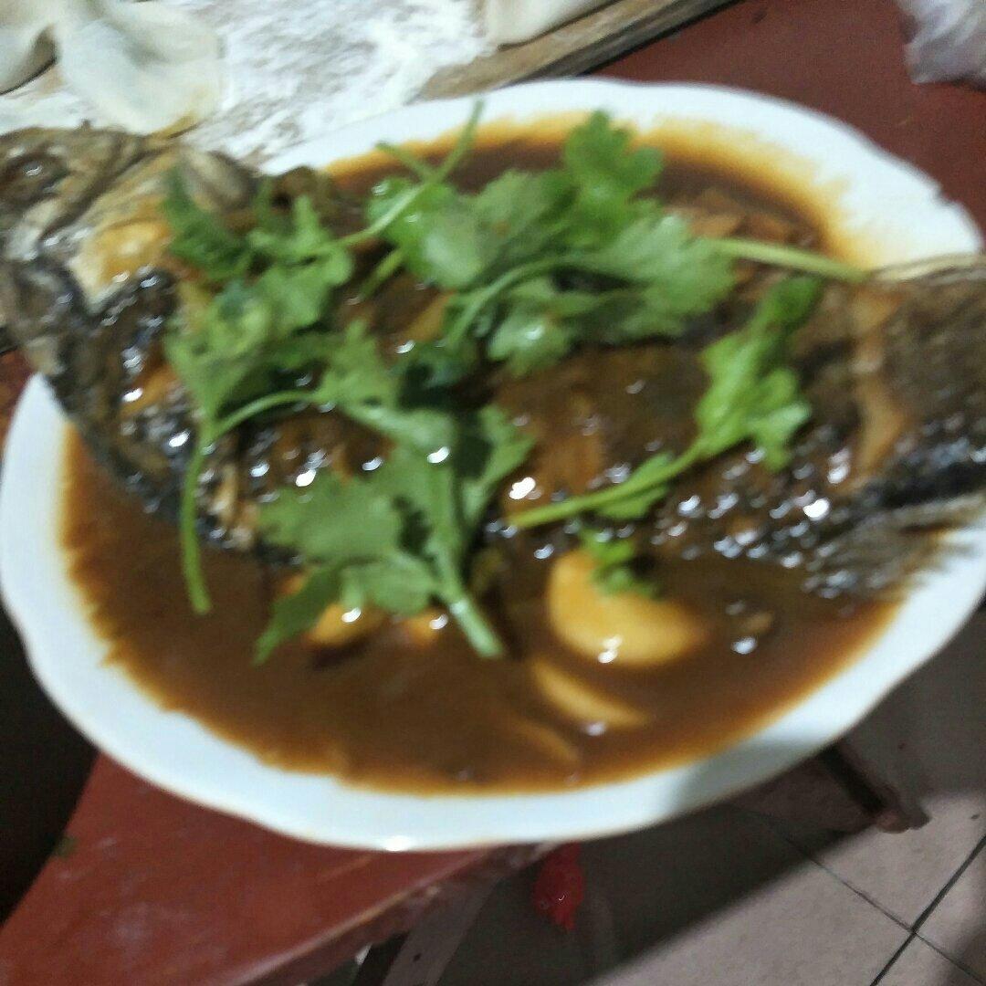 红烧鲫鱼