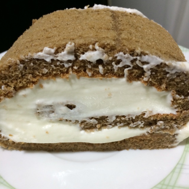 咖啡味奶油蛋糕卷